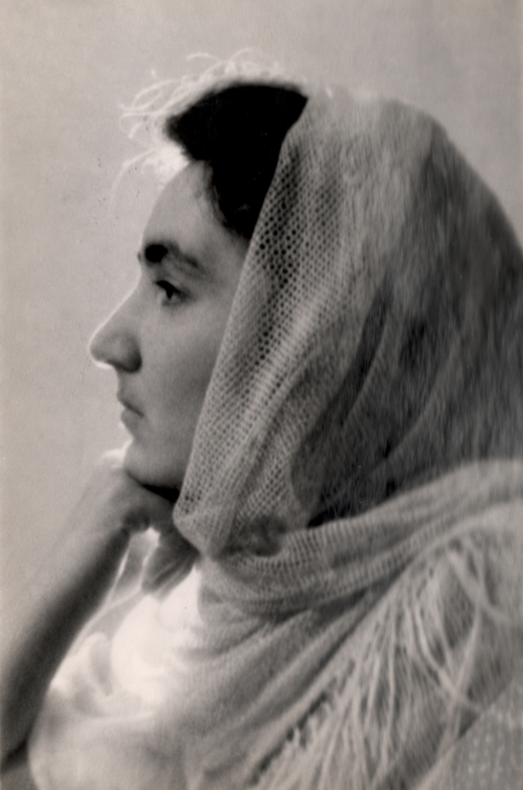 Зефира Кирилловна Гутнова, 1948